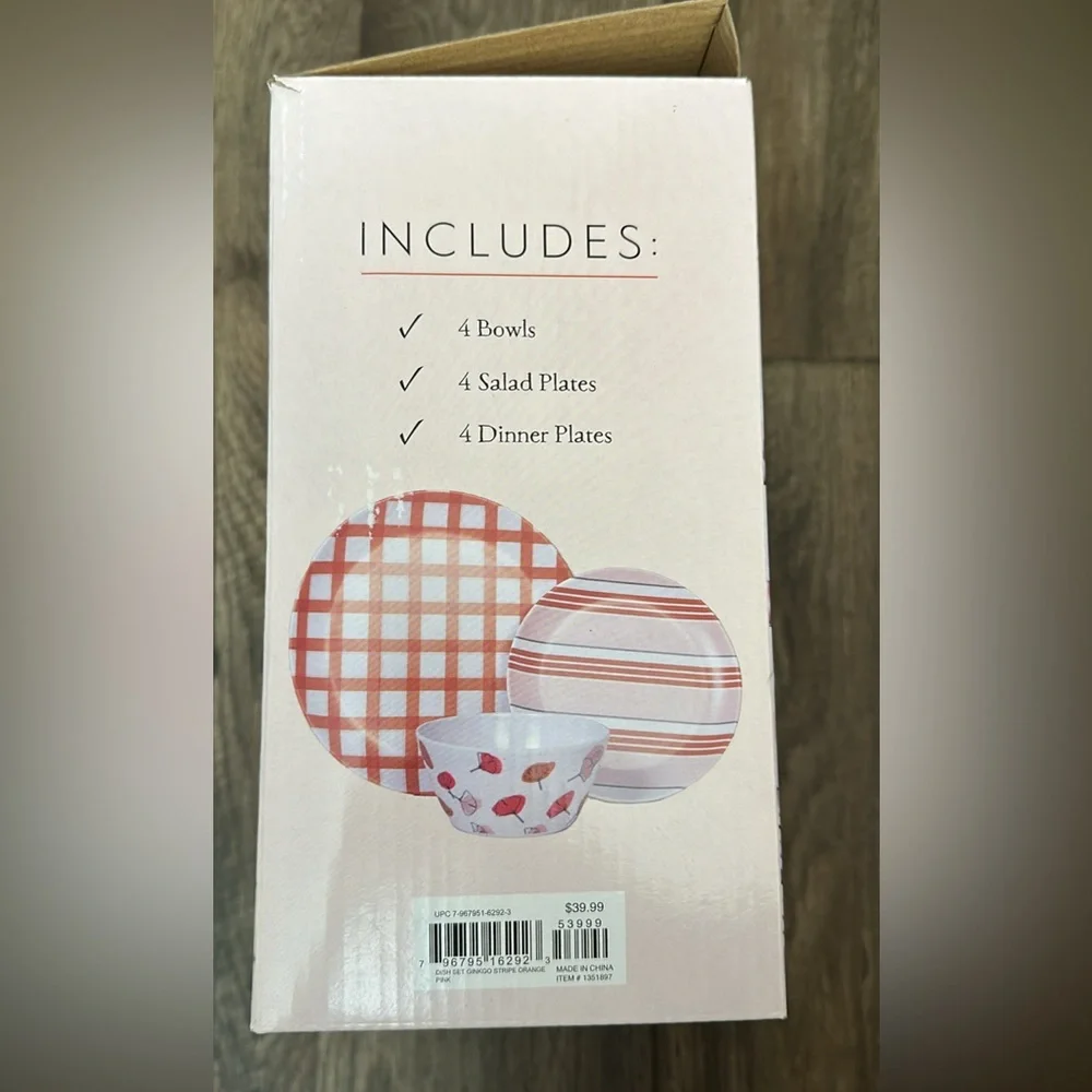Dwelling Melamine 12-piece dinner set gingham & plaid